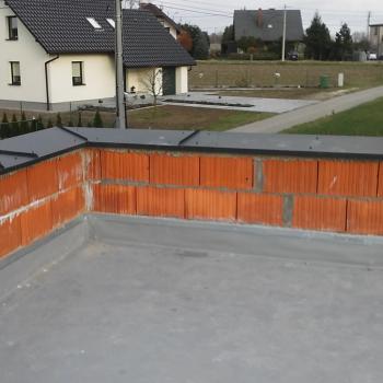 Realizacje: Obróbki blacharskie, świetliki i wpusty