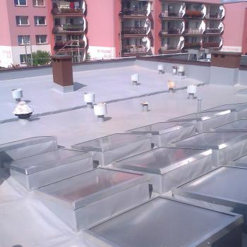 Realizacje: Obróbki blacharskie, świetliki i wpusty